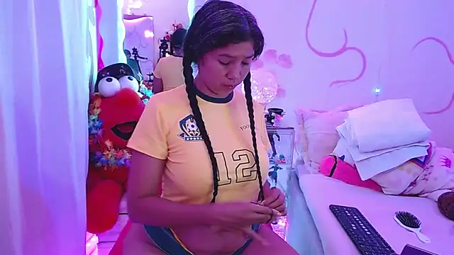 Snapshot of dainaflowers chatting on February 24, 2026, 5:41 am dainaflowers online show from February 24, 2026, 5:41 am