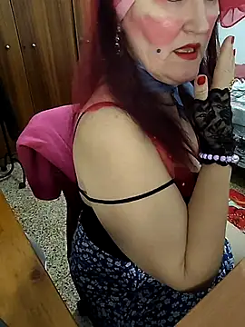 SabrinaXlovess online show from November 26, 2025, 5:24 pm