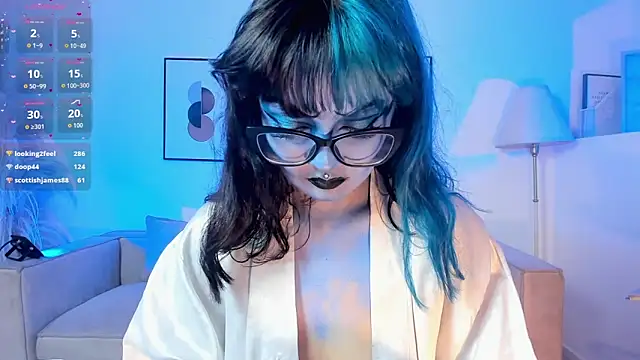 Snapshot of Sweet_Namii chatting on November 20, 2025, 8:42 pm Sweet Namii online show from November 20, 2025, 8:42 pm