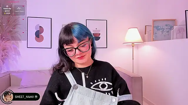 Snapshot of Sweet_Namii chatting on December 18, 2025, 4:33 pm Sweet Namii online show from December 18, 2025, 4:33 pm