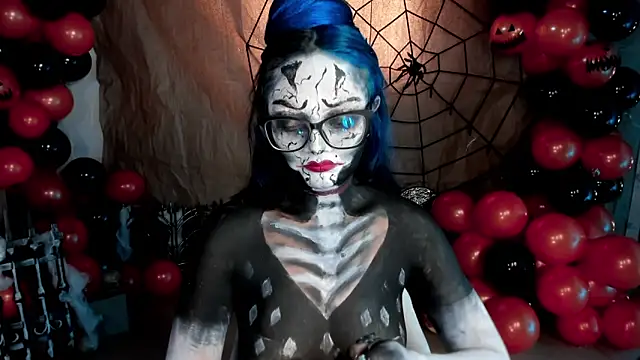 Snapshot of Sweet_Namii chatting on October 31, 2025, 8:38 pm Sweet Namii online show from October 31, 2025, 8:38 pm