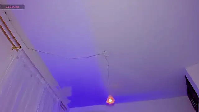 Snapshot of Scarlett_811 chatting on February 7, 2026, 4:20 am Scarlett 811 online show from February 7, 2026, 4:20 am