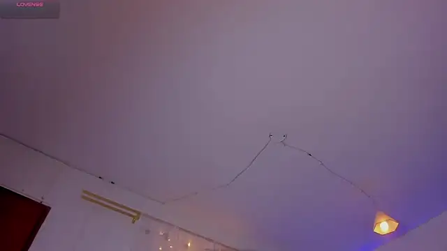 Snapshot of Scarlett_811 chatting on November 21, 2025, 9:03 pm Scarlett 811 online show from November 21, 2025, 9:03 pm