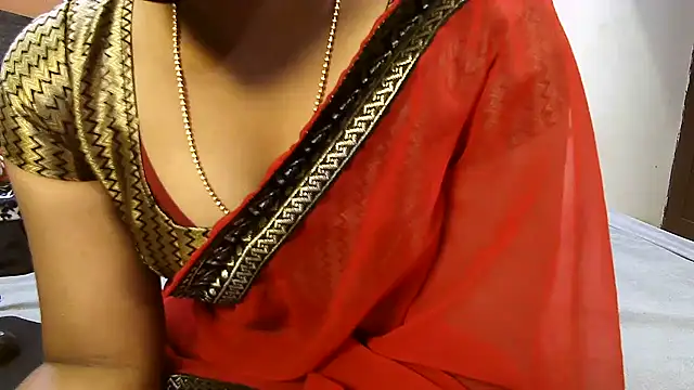 VR here 4U online show from April 7, 2026, 6:32 pm