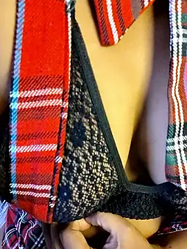 VR here 4U online show from February 2, 2026, 6:51 pm