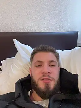 Snapshot of jimmyy_ chatting on February 1, 2026, 2:15 pm jimmyy online show from February 1, 2026, 2:15 pm