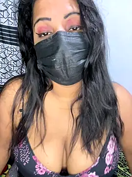 NOORA-GIRL online show from December 3, 2025, 12:44 am