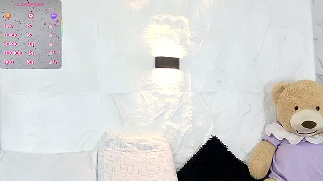 Snapshot of zorravioletta1 chatting on November 8, 2025, 11:47 am zorravioletta1 online show from November 8, 2025, 11:47 am