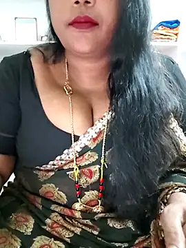 Snapshot of Swapna_143 chatting on December 18, 2025, 5:06 pm Swapna 143 online show from December 18, 2025, 5:06 pm