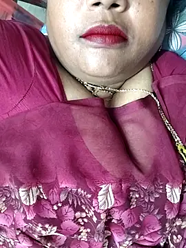 Snapshot of Swapna_143 chatting on February 13, 2026, 5:13 pm Swapna 143 online show from February 13, 2026, 5:13 pm