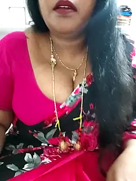Snapshot of Swapna_143 chatting on December 20, 2025, 5:16 pm Swapna 143 online show from December 20, 2025, 5:16 pm