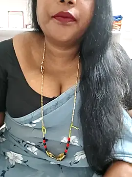 Snapshot of Swapna_143 chatting on December 17, 2025, 4:56 pm Swapna 143 online show from December 17, 2025, 4:56 pm
