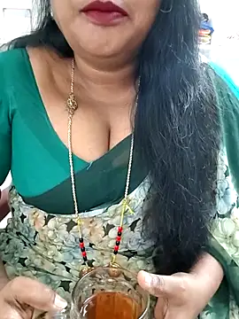 Snapshot of Swapna_143 chatting on February 12, 2026, 2:55 am Swapna 143 online show from February 12, 2026, 2:55 am