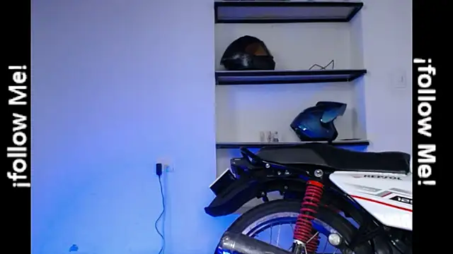 Snapshot of Nefera_16 chatting on February 12, 2025, 10:37 pm Nefera 16 online show from February 12, 2025, 10:37 pm