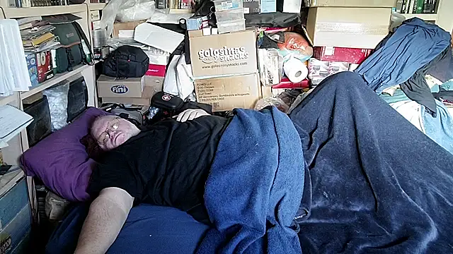 hadeszeuss2 online show from February 24, 2026, 2:51 pm