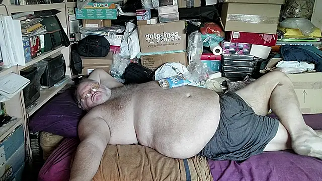 hadeszeuss2 online show from November 5, 2025, 3:04 pm