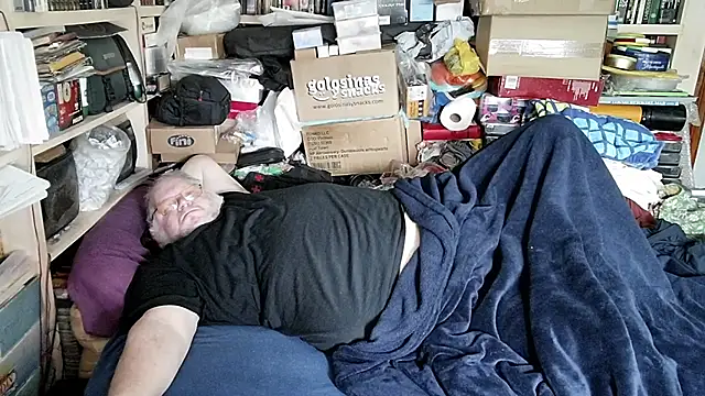 hadeszeuss2 online show from April 14, 2026, 2:22 pm