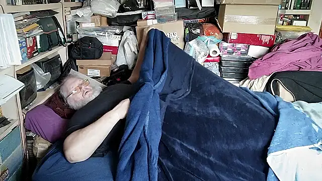 hadeszeuss2 online show from January 17, 2026, 2:31 pm