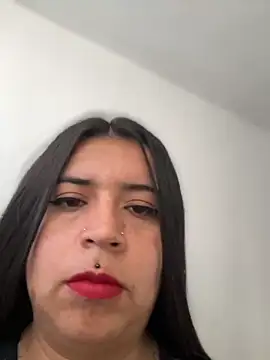 Snapshot of Devilsweet17 chatting on November 29, 2025, 7:03 pm Devilsweet17 online show from November 29, 2025, 7:03 pm