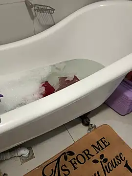 NaughtyKelly28 online show from February 17, 2026, 6:05 pm