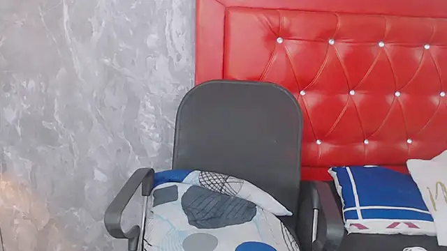 sophia  sweet1 online show from April 1, 2026, 1:41 am