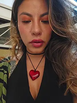 Snapshot of Karen_San_Miguel chatting on February 12, 2026, 8:19 pm Karen San Miguel online show from February 12, 2026, 8:19 pm