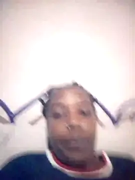 Snapshot of pretty-eyes23 chatting on November 8, 2025, 6:44 pm pretty-eyes23 online show from November 8, 2025, 6:44 pm