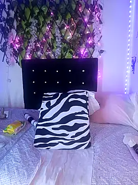 Snapshot of any_mour chatting on November 13, 2025, 6:12 pm any mour online show from November 13, 2025, 6:12 pm