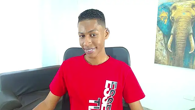 Snapshot of maiki18_ chatting on February 6, 2026, 8:38 pm maiki18 online show from February 6, 2026, 8:38 pm