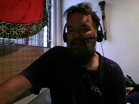 Snapshot of LECHEBALLS chatting on April 14, 2026, 11:32 pm LECHEBALLS online show from April 14, 2026, 11:32 pm