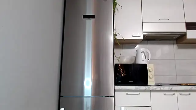 SierraSky  online show from December 15, 2025, 6:14 pm