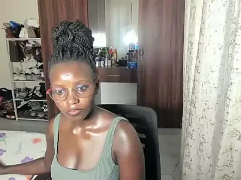 Snapshot of supa_queen254 chatting on June 18, 2026, 3:49 am supa queen254 online show from June 18, 2026, 3:49 am