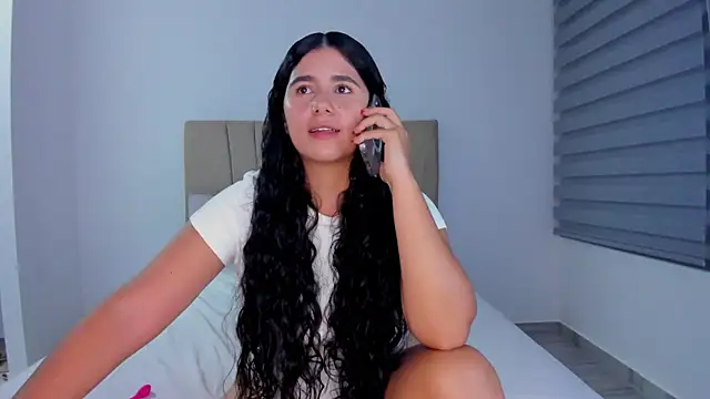 Natasha-28 online show from December 17, 2025, 2:27 am