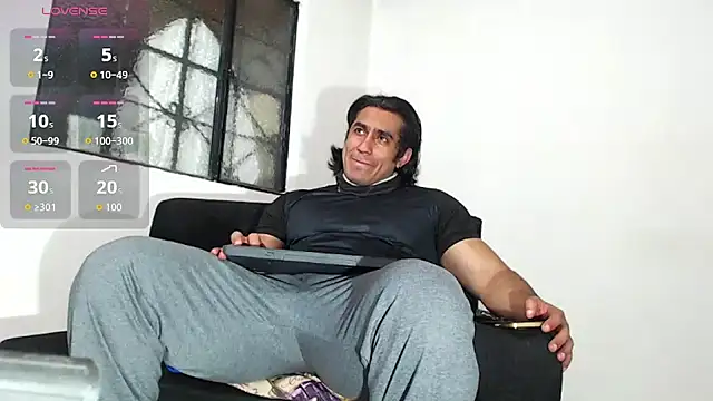 Snapshot of willian_m777 chatting on December 16, 2025, 3:44 am willian m777 online show from December 16, 2025, 3:44 am