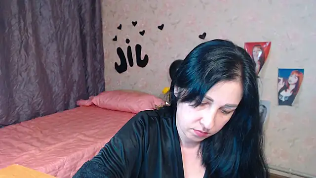 JillStevens online show from November 14, 2025, 6:33 pm