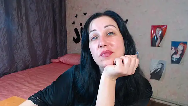 JillStevens online show from November 14, 2025, 6:28 am