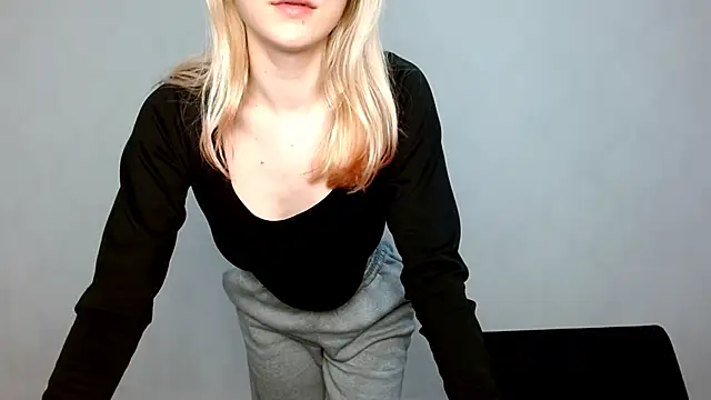 cindi hot online show from February 20, 2025, 11:20 am