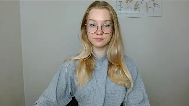 cindi hot online show from September 14, 2025, 10:26 am