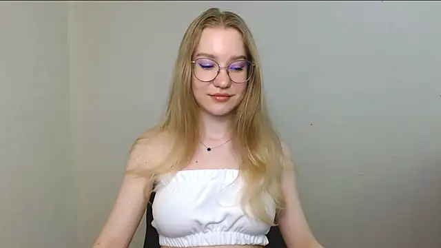 Snapshot of cindi_hot chatting on July 13, 2026, 11:31 am cindi hot online show from July 13, 2026, 11:31 am