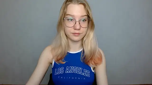 cindi hot online show from February 8, 2025, 8:42 am