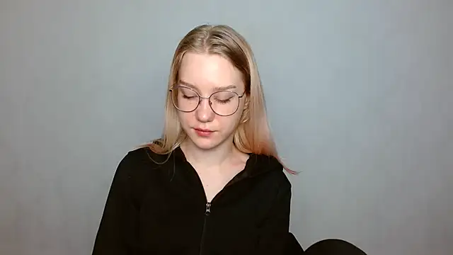 cindi hot online show from January 25, 2025, 8:53 am