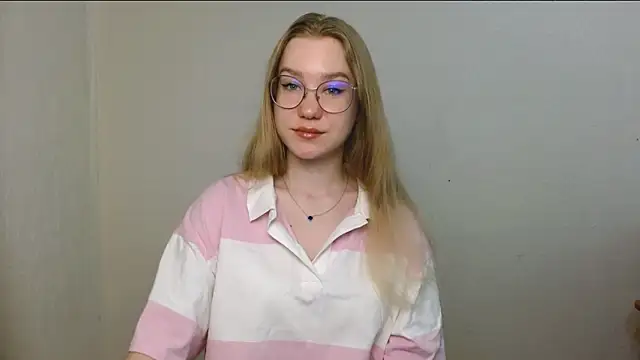 Snapshot of cindi_hot chatting on July 10, 2026, 10:26 am cindi hot online show from July 10, 2026, 10:26 am