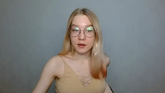 cindi hot online show from January 23, 2025, 12:41 pm