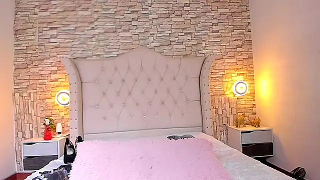 Gina Myers online show from October 17, 2025, 12:29 pm