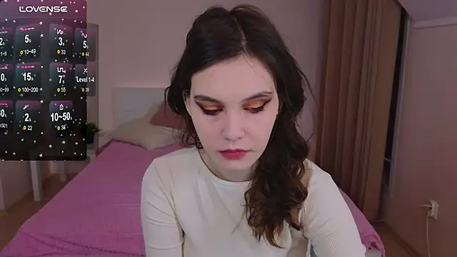 SusieMorris online show from February 28, 2025, 1:15 am