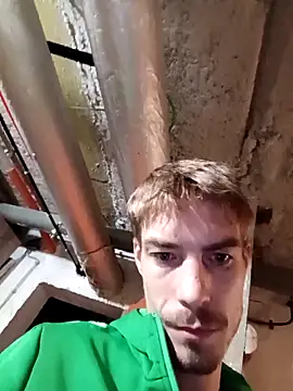 Snapshot of KidoXVII chatting on October 15, 2025, 12:57 pm KidoXVII online show from October 15, 2025, 12:57 pm