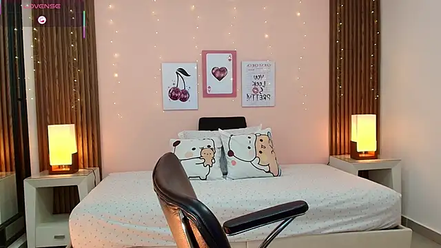 alina martinelli online show from April 4, 2026, 12:12 pm