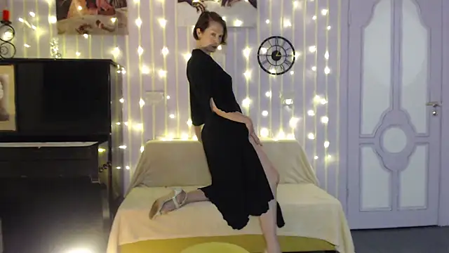 Marquise555 online show from January 8, 2025, 5:59 pm