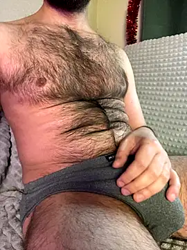 Deckard Webb1  online show from December 5, 2025, 4:16 pm