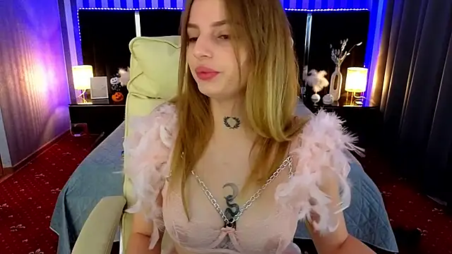 Snapshot of Lexi_Si chatting on November 3, 2025, 7:13 am Lexi Si online show from November 3, 2025, 7:13 am